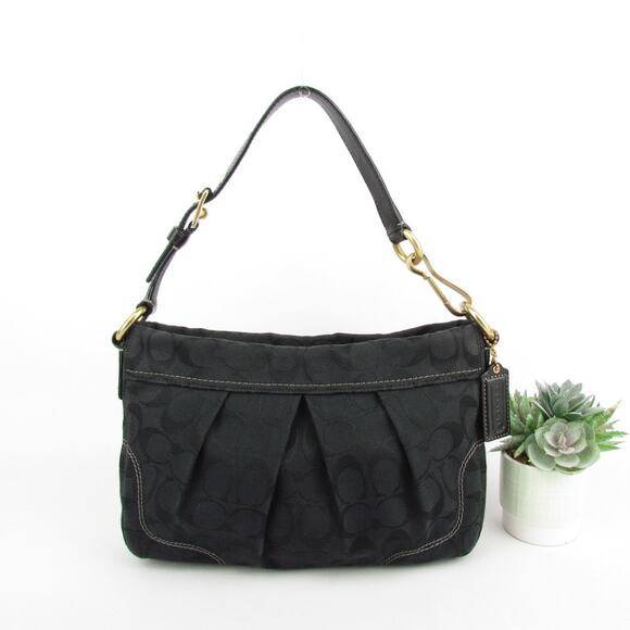 Authentic Coach Vintage  Black Signature Bag - Picture 1 of 10